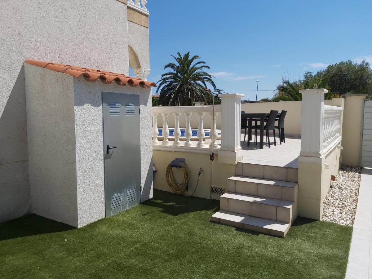 Vila Casa Amb Piscina Privada Empuriabrava Exteriér fotografie